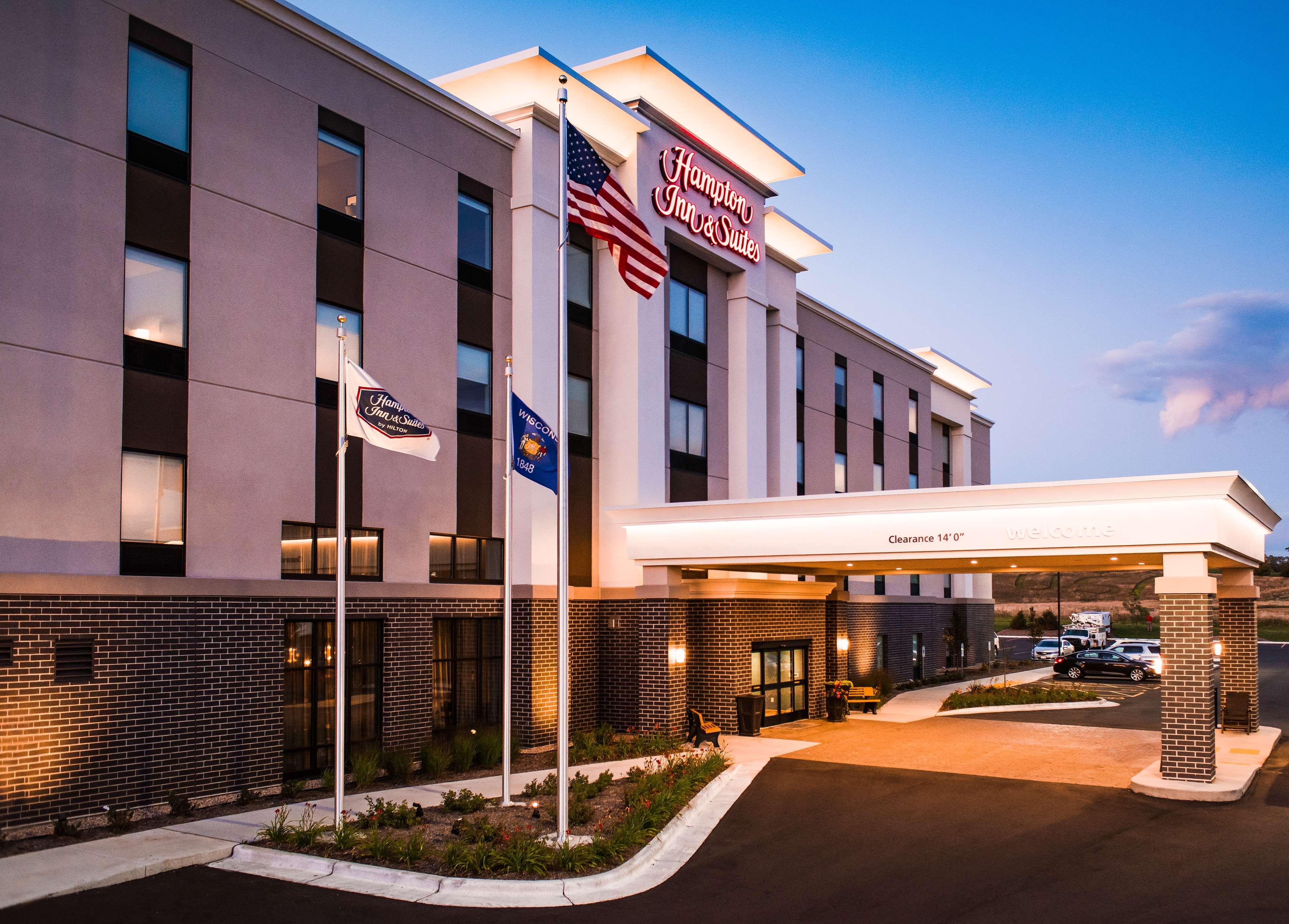 Hampton Inn And Suites At Wisconsin Dells Lake Delton Exterior foto
