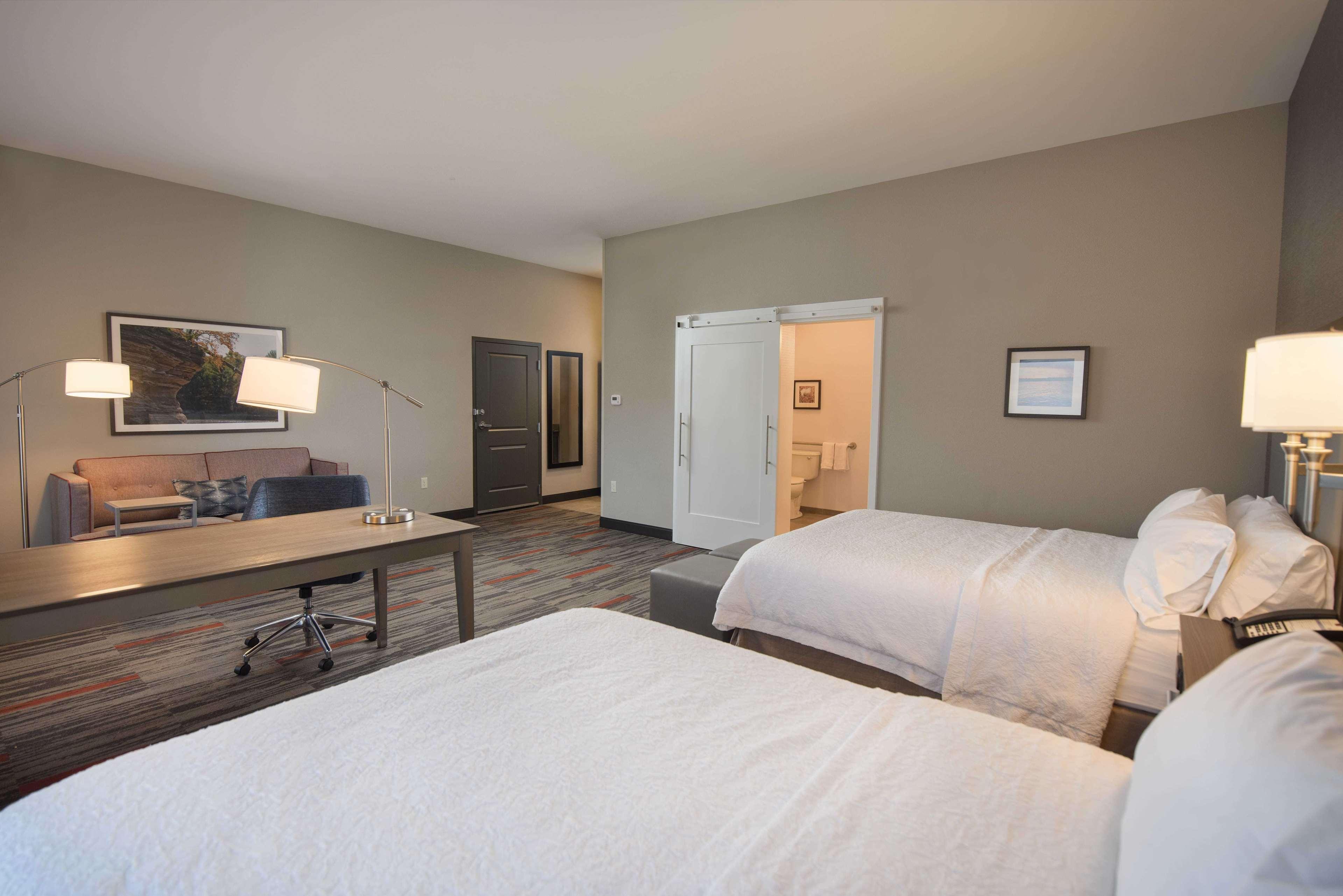 Hampton Inn And Suites At Wisconsin Dells Lake Delton Exterior foto