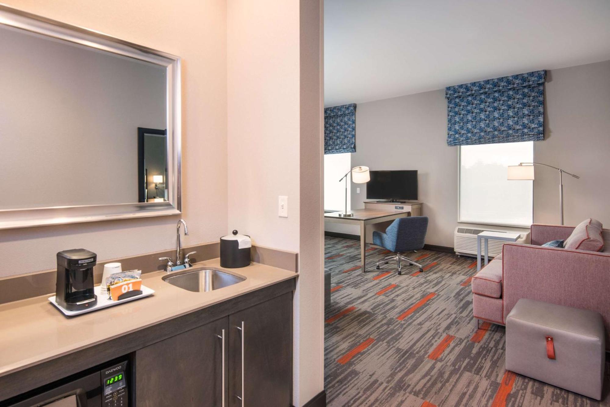 Hampton Inn And Suites At Wisconsin Dells Lake Delton Exterior foto